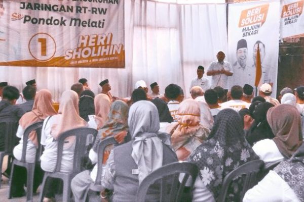 Ayam afkir di Pondok Melati, Kota Bekasi