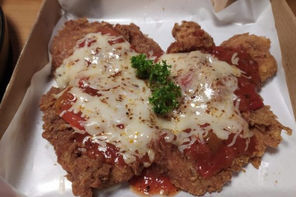 Kandang Ayam Hadir di Cirebon, Tawarkan Menu Olahan Ayam dan Pilihan Sauce