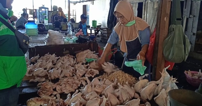 Harga ayam kampung potong di Tamansari, Kota Tasikmalaya