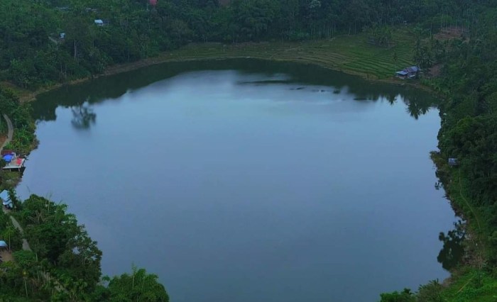 Kecamatan X Koto Singkarak Budidaya ayam di X Koto Singkarak, Kabupaten Solok