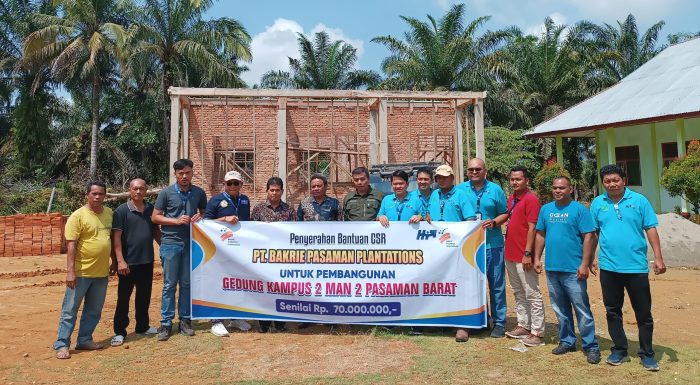Budidaya ayam di Sungai Aur, Kabupaten Pasaman Barat