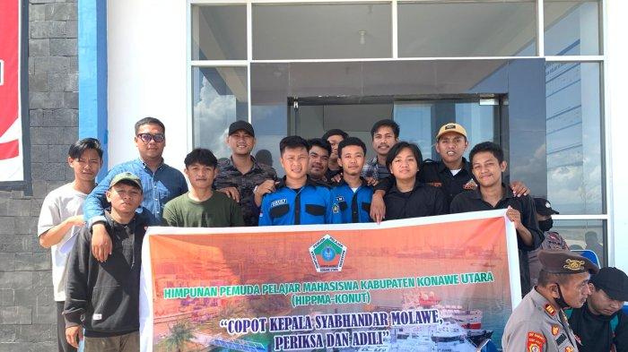 Daun penggemuk ayam di Molawe, Konawe Utara