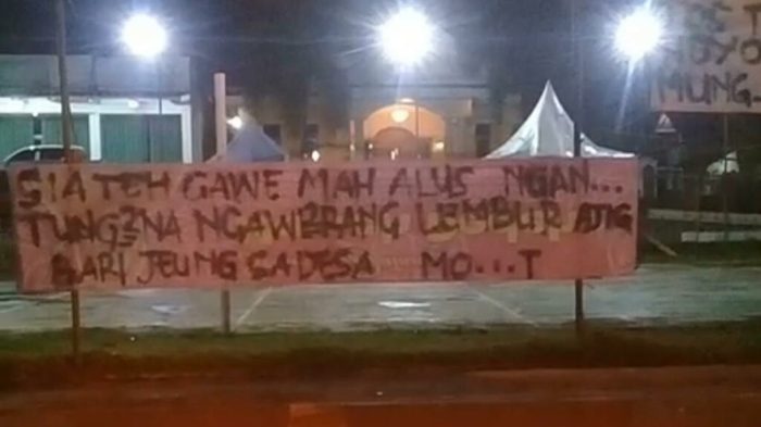 Ayam afkir di Cijeungjing, Ciamis