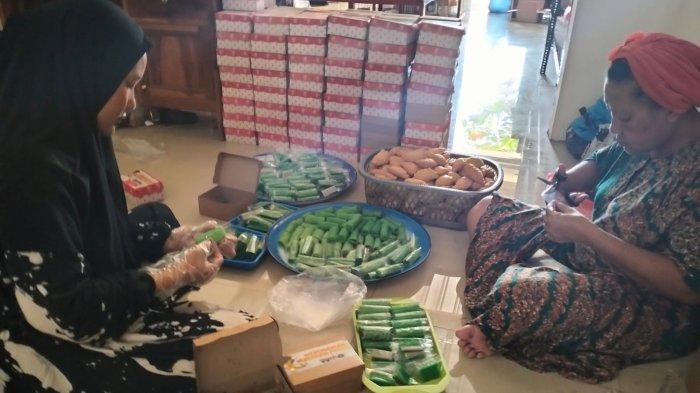 Daun penggemuk ayam di Pajukukang, Bantaeng