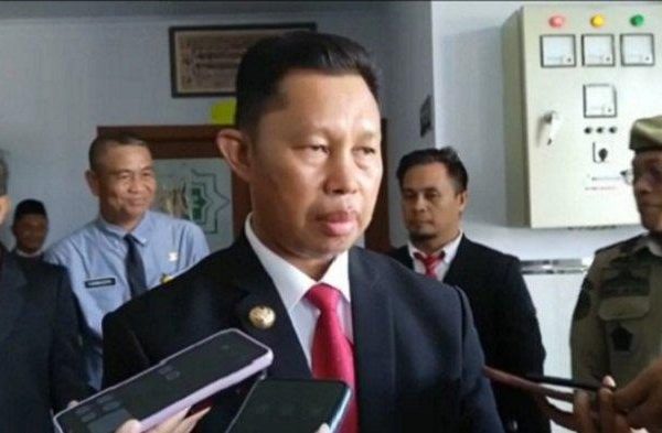 Daun penggemuk ayam di Nambo, Kota Kendari