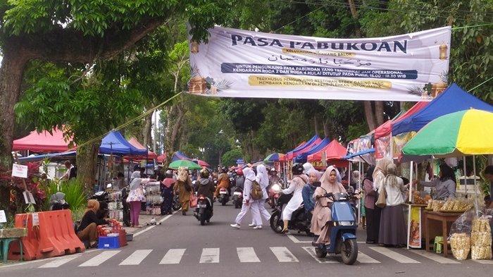 Major Bukittinggi Mr Herman Safar and Datuk Datuk Jorong Mandiangin ... Major Bukittinggi Mr Herman Safar and Datuk Datuk Jorong Mandiangin ...