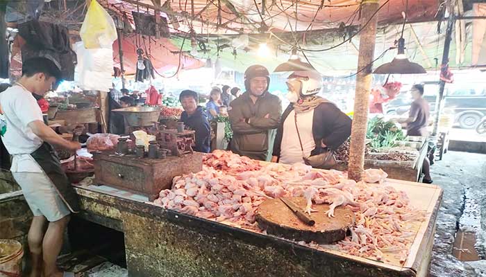 Daging kambing di Parakansalak, Sukabumi