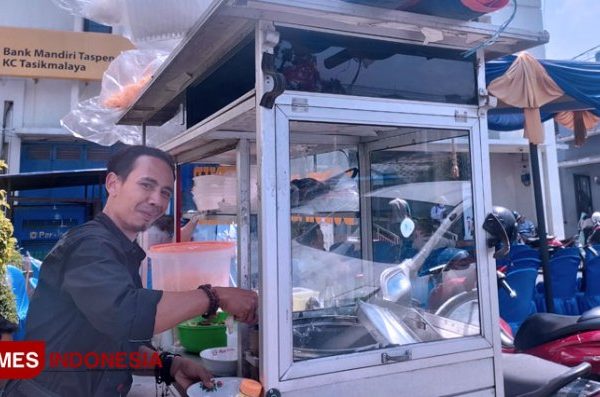 Ayam afkir di Bungursari, Kota Tasikmalaya