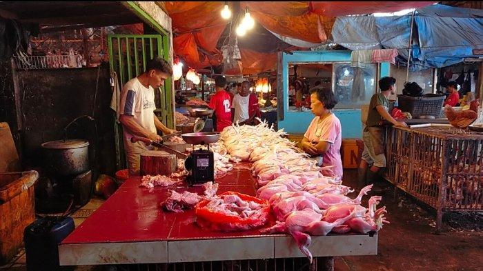 Daun penggemuk ayam di Sobang, Kab. Lebak
