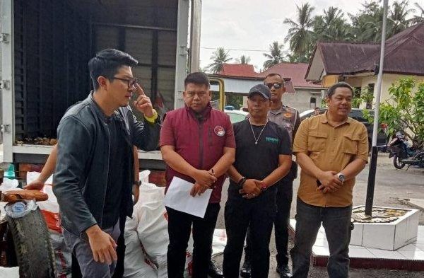 Ayam ternak di Kinali, Kabupaten Pasaman Barat