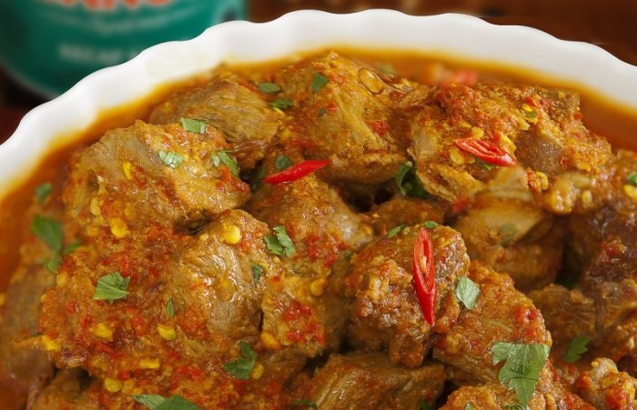 Daging kambing di Ajibata, Toba