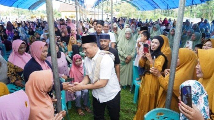 Daun penggemuk ayam di Palangga, Konawe Selatan