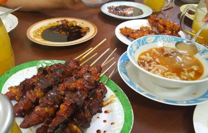 8 Rekomendasi Sate dan Gule Kambing Paling Enak di Surabaya Daging kambing di Pakal, Surabaya