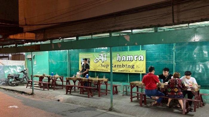 Sop Kambing Al-Hamra, Kuliner Medan yang Legendaris, Sajikan Menu ... Daging kambing di Medan Barat, Kota Medan