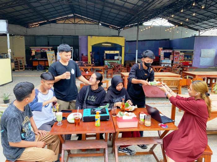 Rekomendasi Kuliner Pamanukan Subang, Tempat Nongkrong Asyik Bareng ... Rekomendasi Kuliner Pamanukan Subang, Tempat Nongkrong Asyik Bareng ...