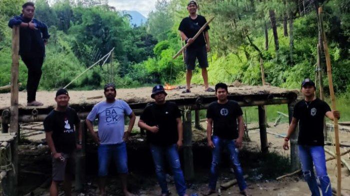 Daun penggemuk ayam di Tawalian, Mamasa