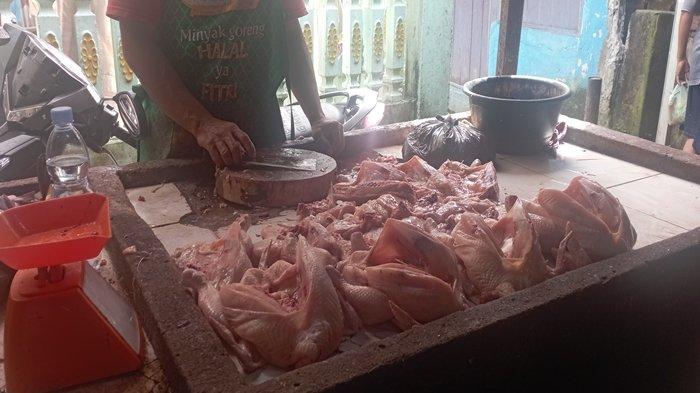 Update Harga Ayam di Palembang 27 Oktober 2022, Akhir Tahun Jadi Pemicu ... Harga ayam kampung potong di Balubur Limbangan, Garut