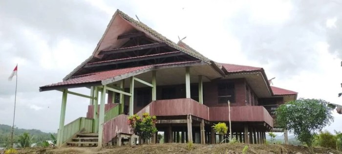Rapat Rencana Penempatan Satuan Radar TNI-AU Di Padang Pajjongang ... Daun penggemuk ayam di Poleang Selatan, Bombana