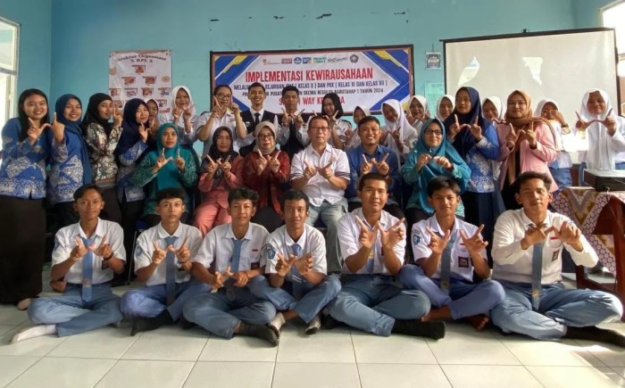 Budidaya ayam di Way Kenanga, Tulang Bawang Barat