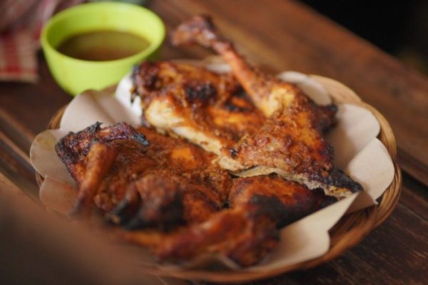 Ayam ternak di Jogonalan, Klaten