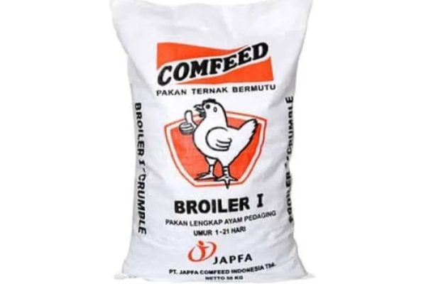 Daun penggemuk ayam di Iniye, Kab. Nduga