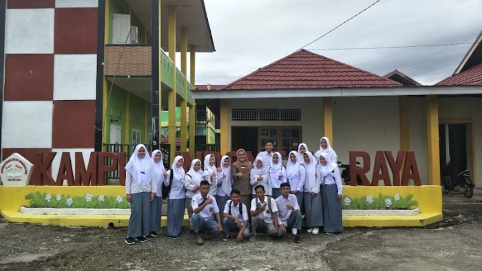 Budidaya ayam di Sintuk Toboh Gadang, Kabupaten Padang Pariaman