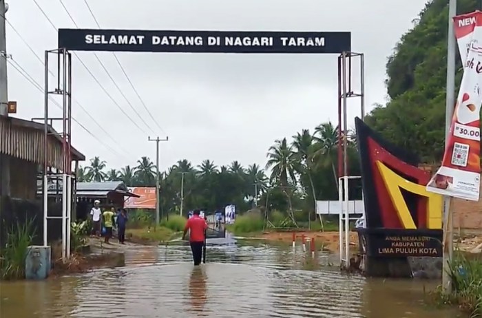 Darurat Bencana Banjir, BPBD: Kabupaten Lima Puluh Kota Lumpuh Budidaya ayam di Luak, Kabupaten Lima Puluh Kota