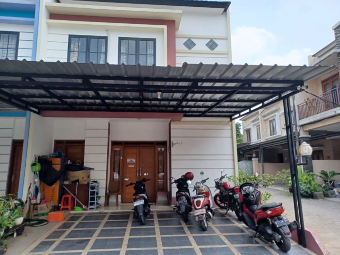 Daun penggemuk ayam di Pondok Aren, Tangerang Selatan