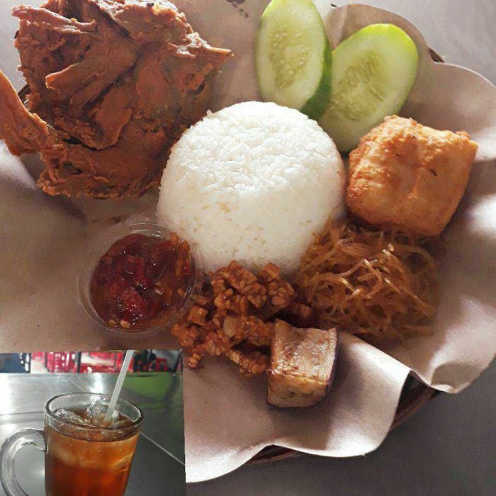 Rumah 2 lantai Di Babakan Ciparay Kota Bandung Terbakar, Djoni Toat ...