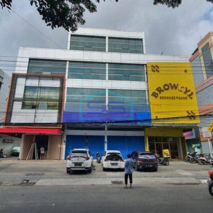 Daun penggemuk ayam di Rappocini, Kota Makassar