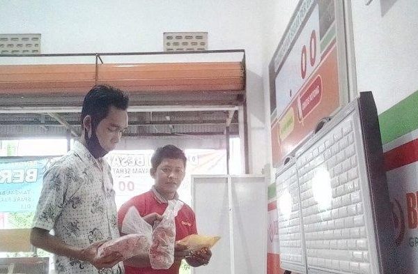 Daun penggemuk ayam di Banjarmasin Selatan, Kota Banjarmasin