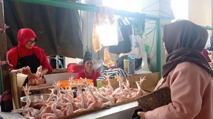 Harga Ayam Potong di Tana Tidung Rp 55 Ribu Per Kg, Pedagang: Puasa ... Harga ayam kampung potong di Cidaun, Cianjur