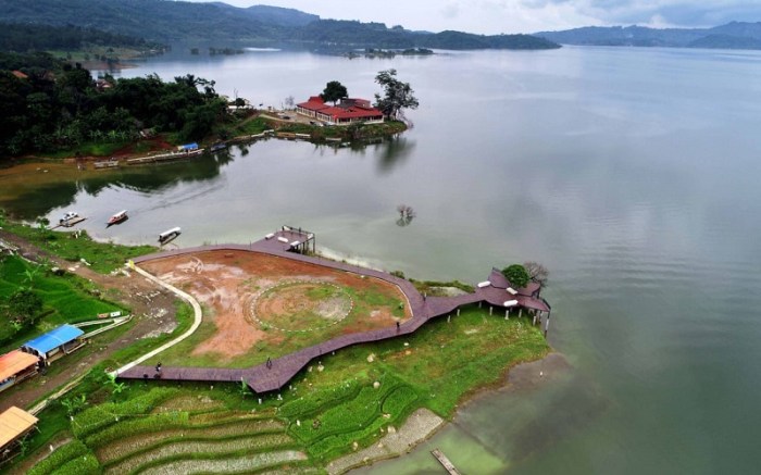 Wisata Jatigede Diserbu Pengunjung - Kabupaten Sumedang