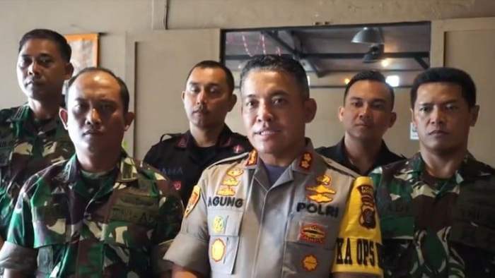 Daun penggemuk ayam di Hitadipa, Kab. Intan Jaya