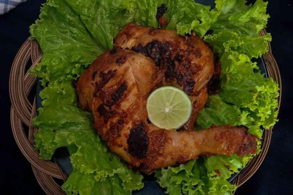 Ayam ternak di Talawi, Kota Sawahlunto