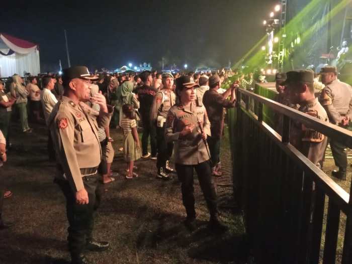 Lensa Media: Nama Desa Dan Kecamatan di Lampung Timur 2016 Budidaya ayam di Bandar Sribawono, Lampung Timur