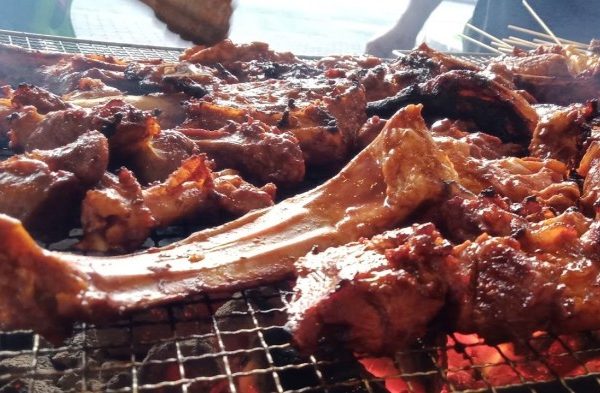 Daging kambing di Naga Juang, Mandailing Natal