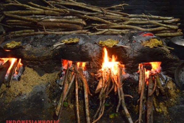Daun penggemuk ayam di Picung, Kab. Pandeglang