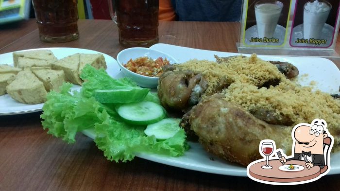 Ayam Goreng Karawaci restaurant, Tangerang, Jl. Boulevard Graha Raya No ... Ayam Goreng Karawaci restaurant, Tangerang, Jl. Boulevard Graha Raya No ...