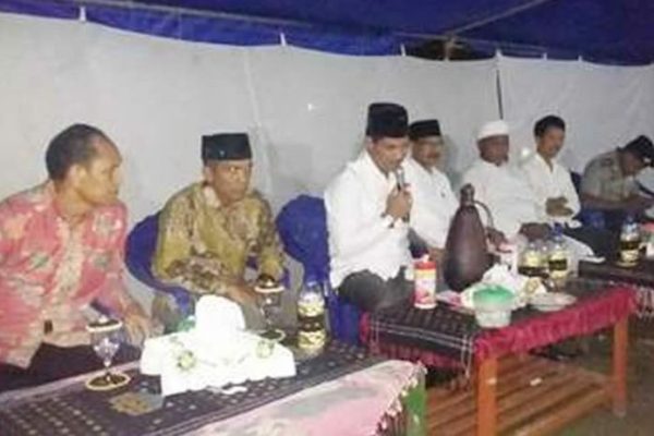 Daun penggemuk ayam di Satar Mese, Manggarai