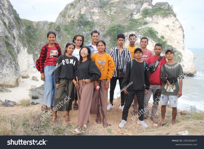 Daun penggemuk ayam di Amarasi Timur, Kupang