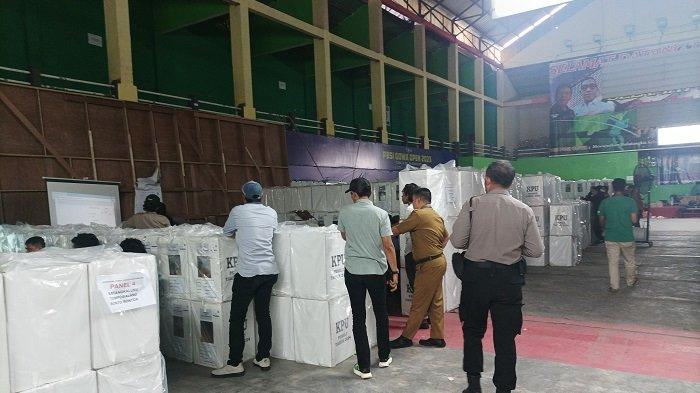 Data Sebaran Positif Corona di Gowa, Kecamatan Somba Opu Terbanyak ... Daun penggemuk ayam di Somba Opu, Gowa