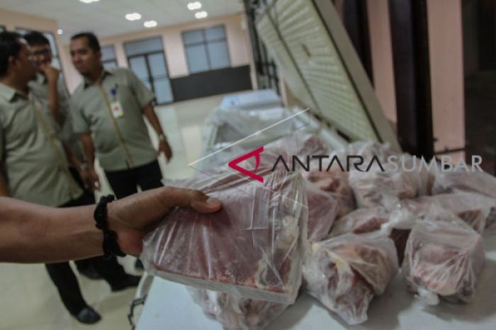 5 Sate Kambing Enak di Jakarta Buat Kuliner Malam, Ada yang Dimasak ... Daging kambing di Sepulu, Bangkalan