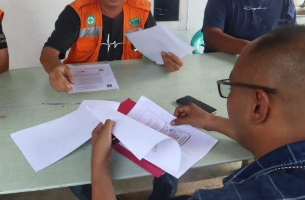 Bendungan cibaliung di desa parungkokosan kecamatan Cikeusik Pandeglang ...