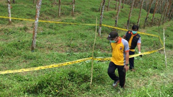 Ciri-ciri Dua Mayat Lelaki Tanpa Identitas yang Ditemukan di Kebun ... Ciri-ciri Dua Mayat Lelaki Tanpa Identitas yang Ditemukan di Kebun ...