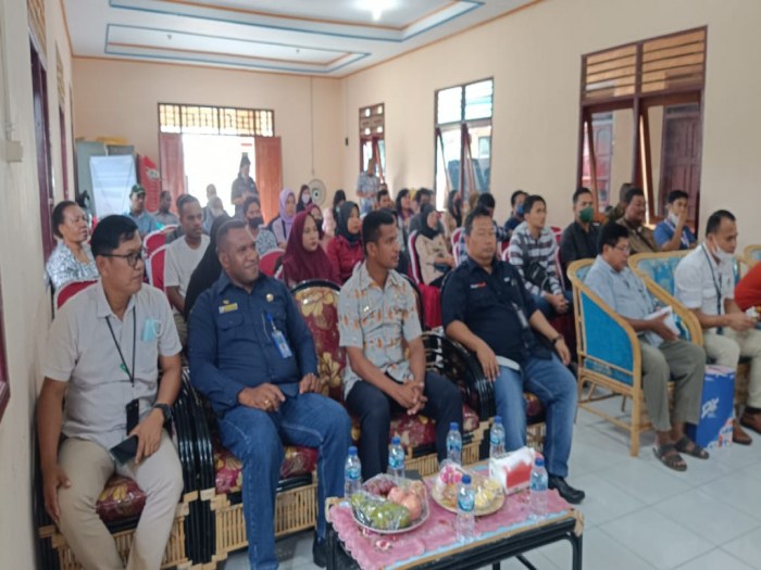 Daun penggemuk ayam di Padua, Kab. Merauke