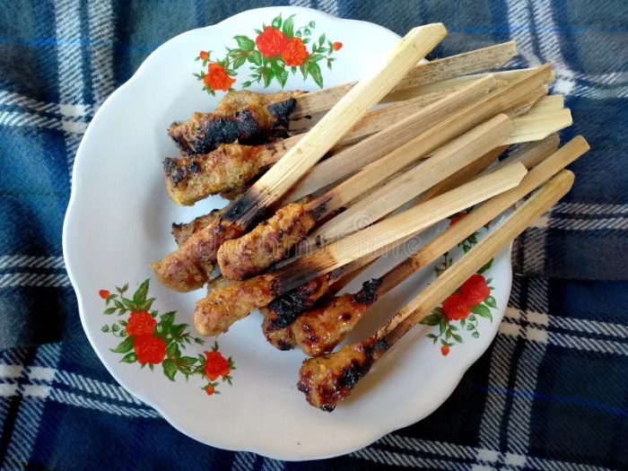 Daun penggemuk ayam di Satar Mese Utara, Manggarai