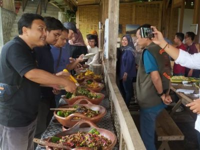 Ayam Pilek di Baturaden, Banyumas