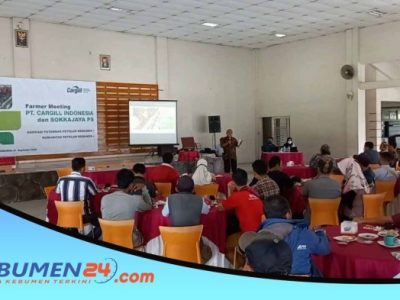 Tempat Pakan Ayam di Alian, Kebumen